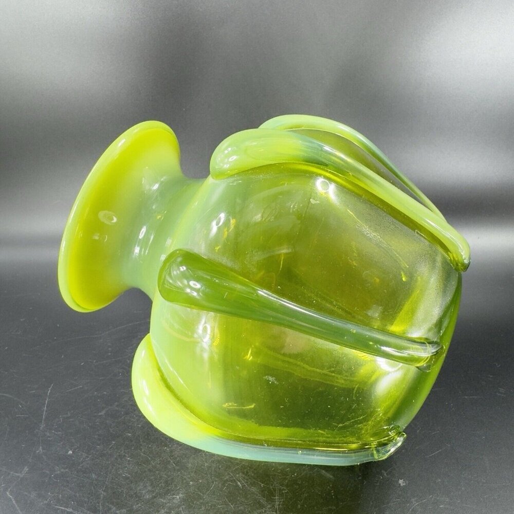 Antique Bohemian Hand Blown Green Opalescent Applied Glass Vase Vessel‎ Vintage - Picture 11 of 16